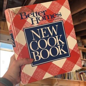 Better Homes And Gardens Red and White Checked New Cook Book